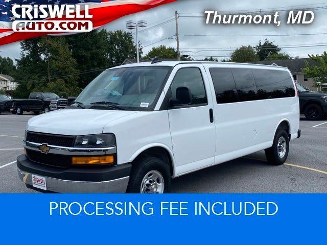 2025 Chevrolet Express Passenger 1LT