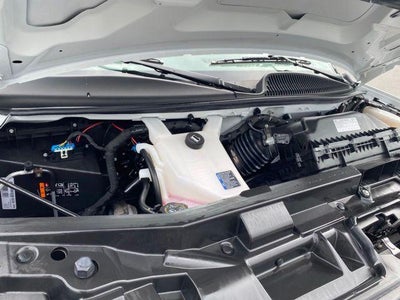2025 Chevrolet Express Passenger 1LT