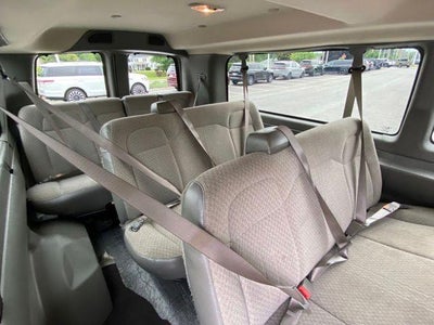 2025 Chevrolet Express Passenger 1LT