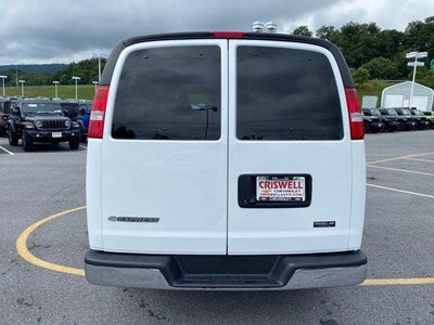 2025 Chevrolet Express Passenger 1LT