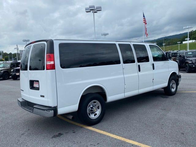 2025 Chevrolet Express Passenger 1LT