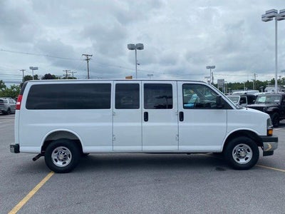 2025 Chevrolet Express Passenger 1LT