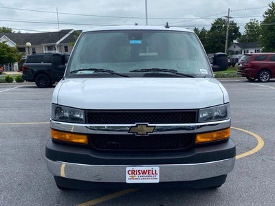 2025 Chevrolet Express Passenger 1LT