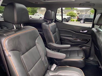 2021 GMC Acadia AT4