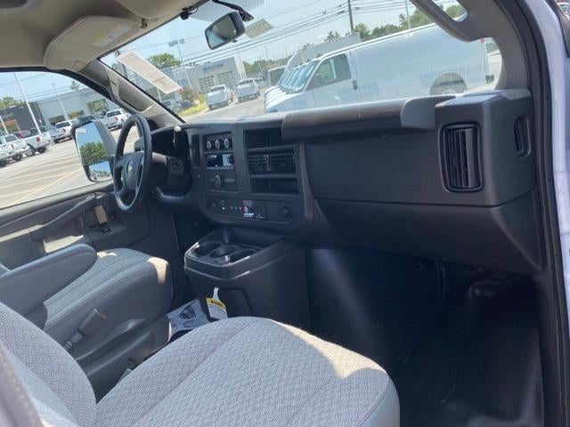 2025 Chevrolet Express Cutaway 3500 Base