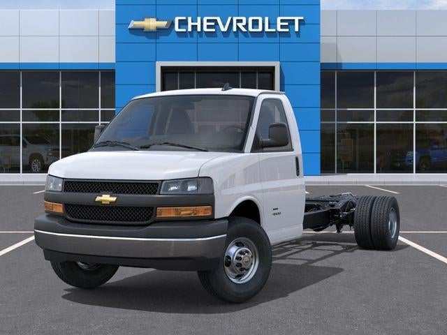 2026 Chevrolet Express Cutaway 3500 Base