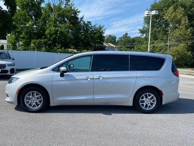 2023 Chrysler Voyager LX