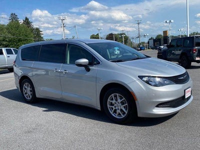 2023 Chrysler Voyager LX