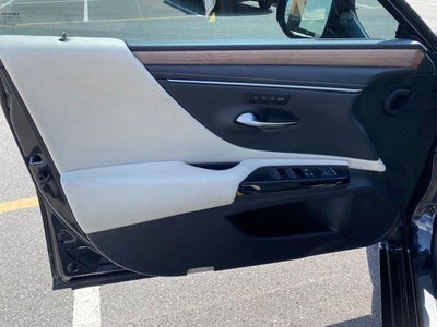 2025 Lexus ES ES 300h