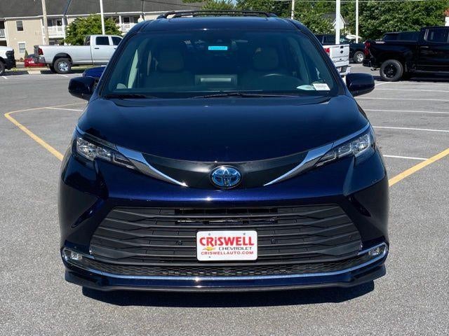 2023 Toyota Sienna XLE