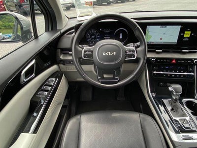 2023 Kia Carnival SX