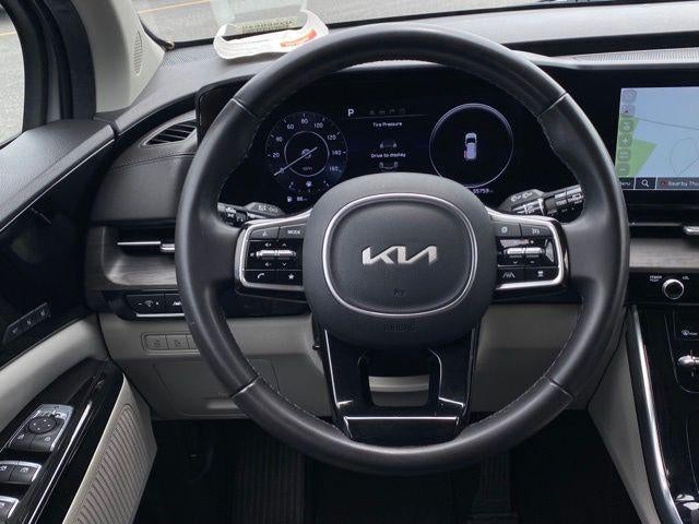 2023 Kia Carnival SX