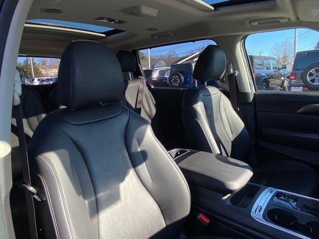 2025 Kia Carnival SX