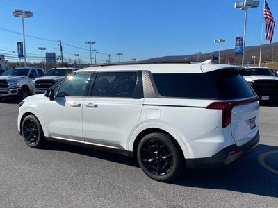 2025 Kia Carnival SX
