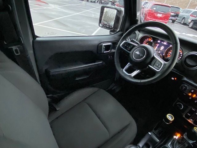 2023 Jeep Wrangler 4-Door Sahara 4x4