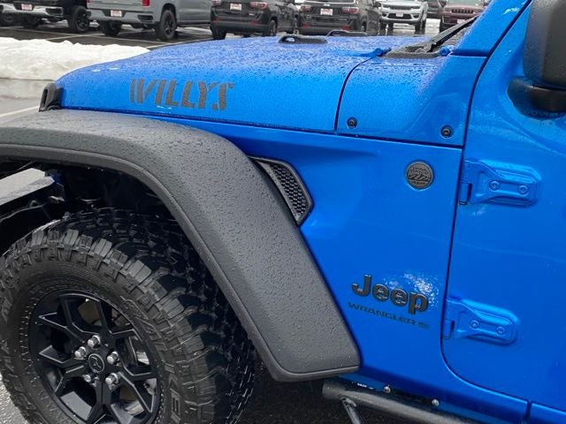 2025 Jeep Wrangler 4-Door Willys 4x4