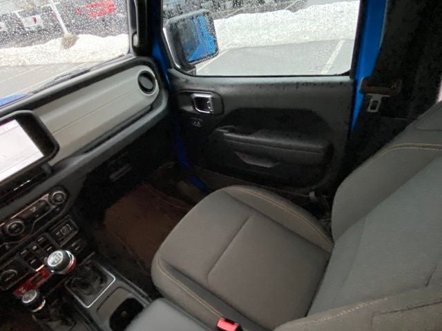 2025 Jeep Wrangler 4-Door Willys 4x4