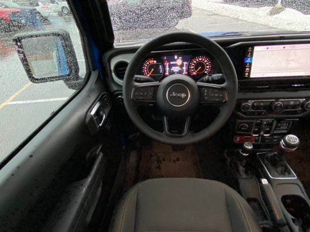 2025 Jeep Wrangler 4-Door Willys 4x4