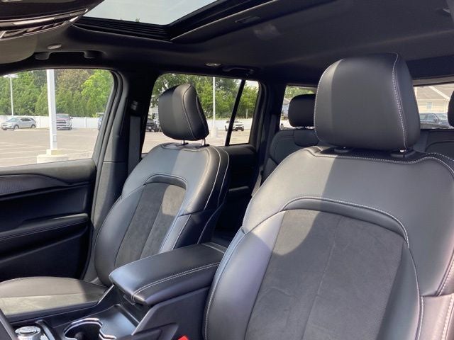 2025 Jeep Grand Cherokee Altitude X 4x4
