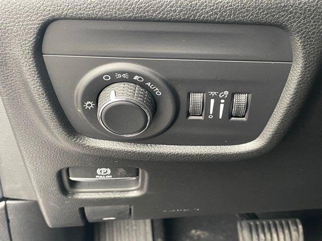 2025 Jeep Grand Cherokee L Laredo X 4x4