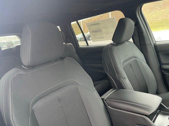 2025 Jeep Grand Cherokee L Laredo X 4x4