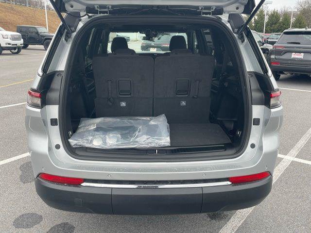 2025 Jeep Grand Cherokee L Laredo X 4x4