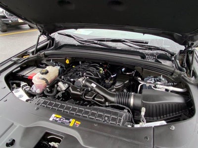 2025 Jeep Grand Cherokee L Laredo 4x4