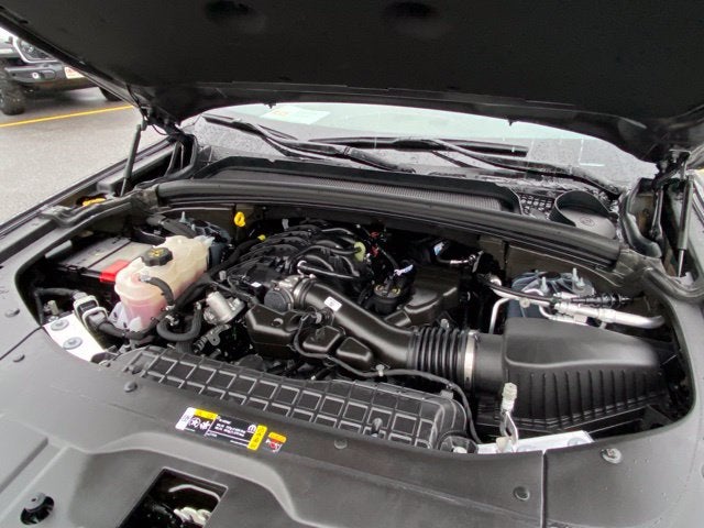 2025 Jeep Grand Cherokee L Laredo 4x4