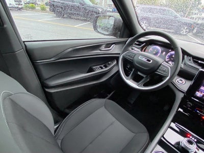 2025 Jeep Grand Cherokee L Laredo 4x4