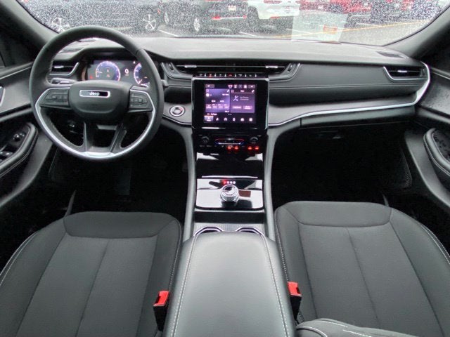 2025 Jeep Grand Cherokee L Laredo 4x4