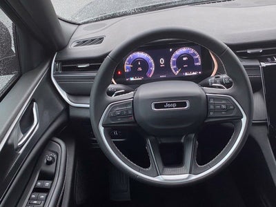 2025 Jeep Grand Cherokee L Laredo 4x4