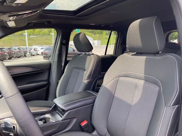 2025 Jeep Grand Cherokee L Laredo X 4x4