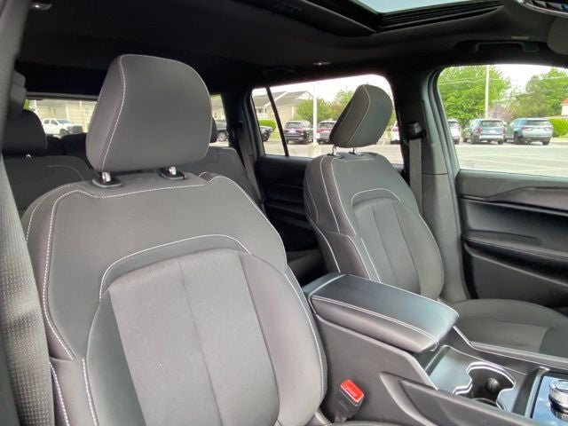 2025 Jeep Grand Cherokee L Laredo X 4x4