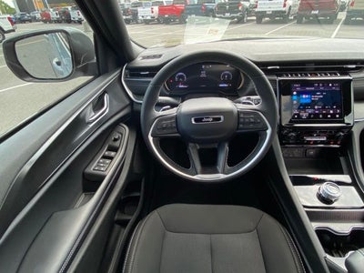 2025 Jeep Grand Cherokee L Laredo X 4x4