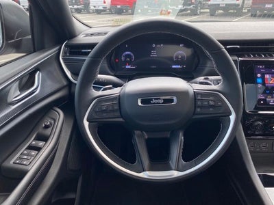 2025 Jeep Grand Cherokee L Laredo X 4x4