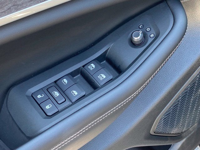 2025 Jeep Grand Cherokee L Limited 4x4