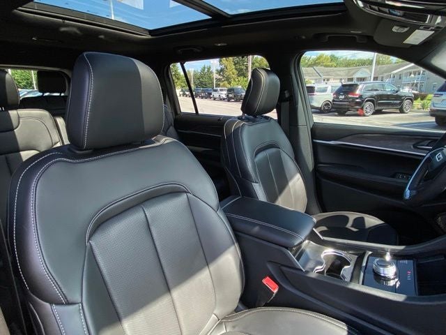 2025 Jeep Grand Cherokee L Limited 4x4