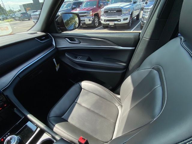 2025 Jeep Grand Cherokee L Limited 4x4
