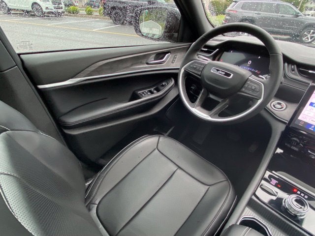 2025 Jeep Grand Cherokee L Limited 4x4