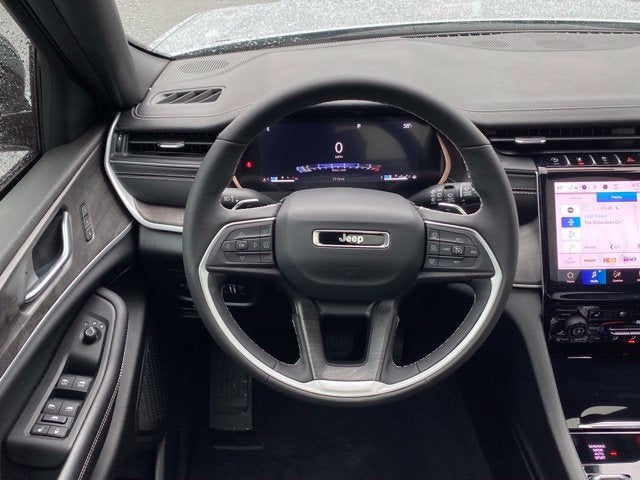 2025 Jeep Grand Cherokee L Limited 4x4