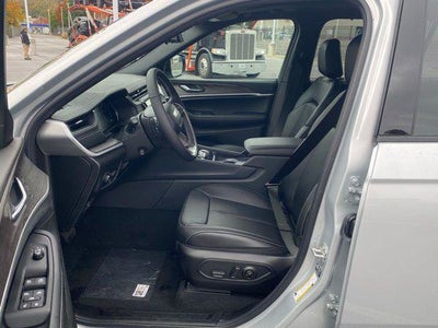 2025 Jeep Grand Cherokee L Limited 4x4