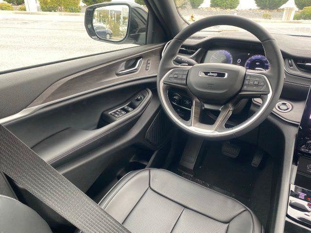 2025 Jeep Grand Cherokee L Limited 4x4