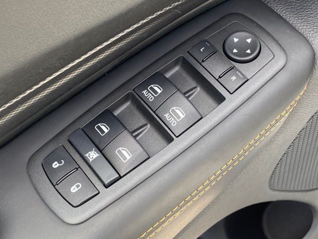 2022 Dodge Durango Orange Sport AWD
