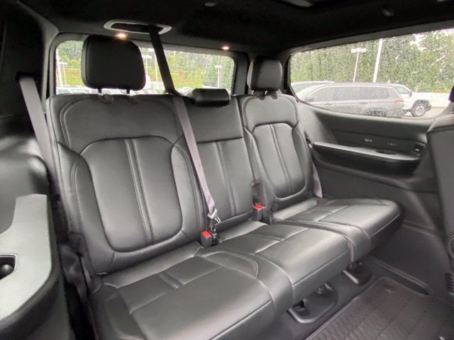2026 Jeep Grand Wagoneer Upland 4x4