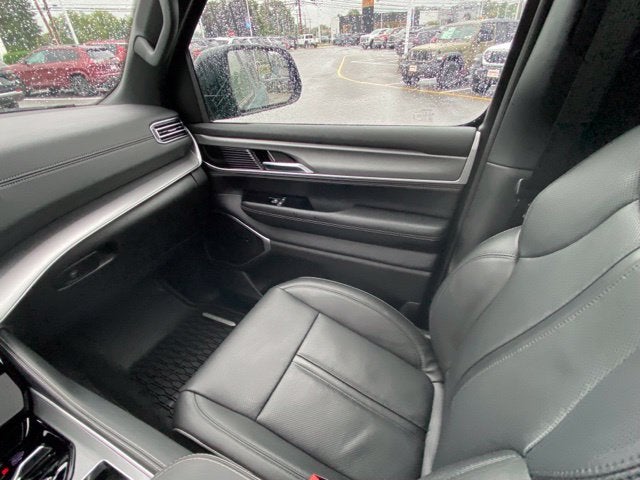 2026 Jeep Grand Wagoneer Upland 4x4