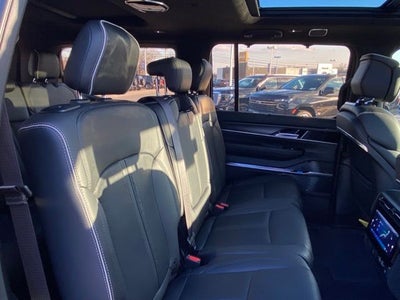 2023 Jeep Grand Wagoneer Obsidian 4x4