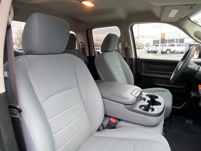 2019 RAM 1500 Classic Express Quad Cab 4x4 6'4' Box