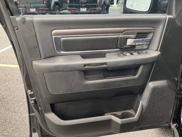 2021 RAM 1500 Classic Warlock Crew Cab 4x4 5'7' Box