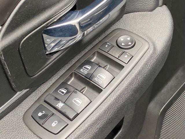 2021 RAM 1500 Classic Warlock Crew Cab 4x4 5'7' Box
