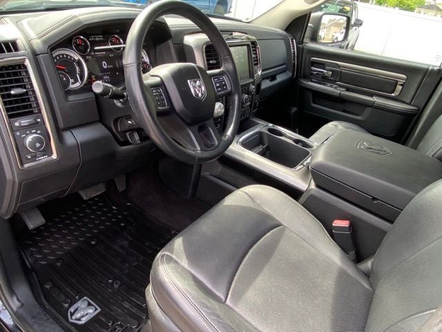 2017 RAM 1500 Night Crew Cab 4x4 6'4' Box